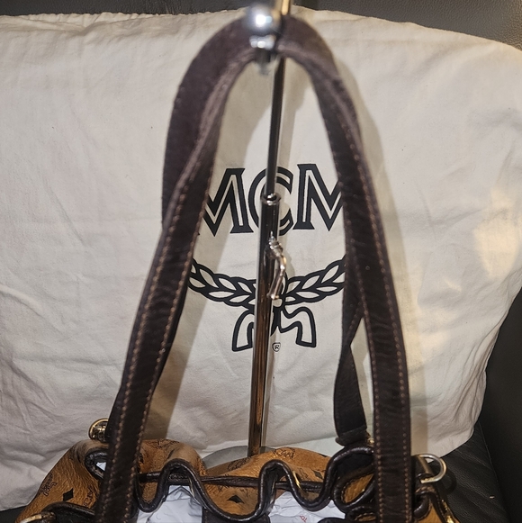 MCM Draestring Leather Shoulder Bag - Picture 5 of 9